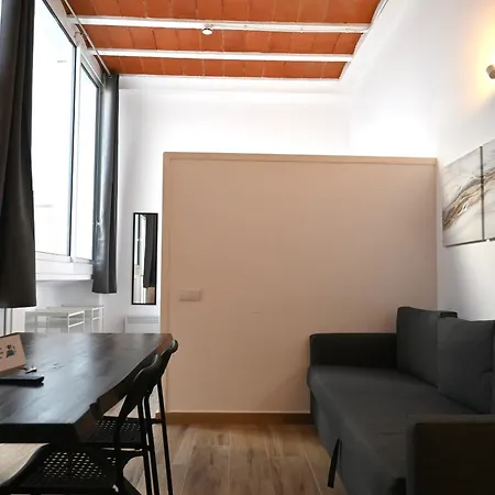 Apartament Homenfun Dalt Badalona