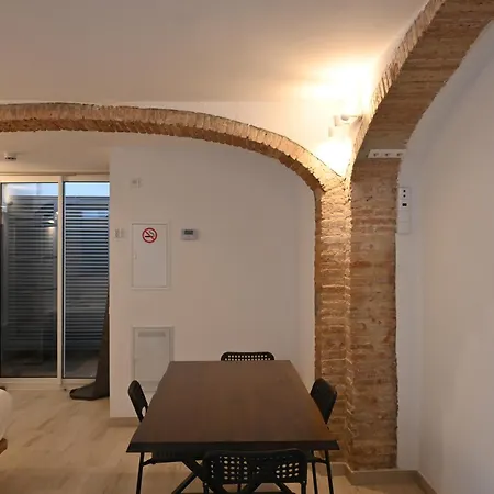 Homenfun Dalt Lägenhet Badalona