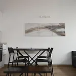 Homenfun Dalt Апартаменты Бадалона